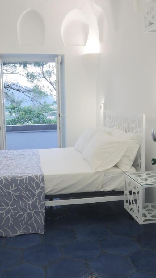 Villa Enrica กาปรี ภายนอก รูปภาพ